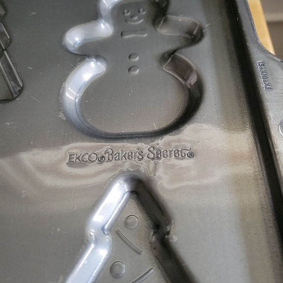 Ekco Secrets Nestlé Toll House Cookie Creations Cookie Sheet - Picture 5 of 12